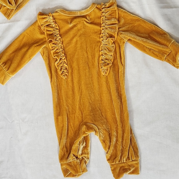 🆕️ Rachel Zoe RZ Baby Mustard Coverall & Hat - Picture 2 of 11